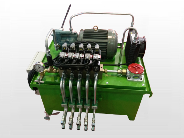 如何防止空氣進入液壓系統？